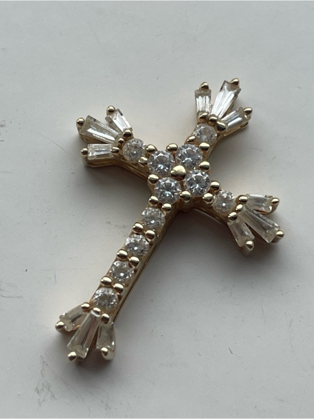 14k Yellow Gold Vintage Cross Pendant Baguette Round CZ DQ Mexico 1.83g